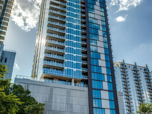 $1,200,000 | 48 East Avenue, Unit 1810, Austin, TX 78701