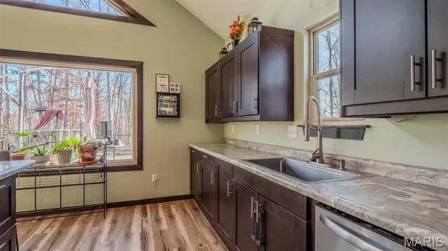 $484,000 | 2101 Vly Crk Drive, Owensville, MO 65066