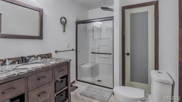 $484,000 | 2101 Vly Crk Drive, Owensville, MO 65066