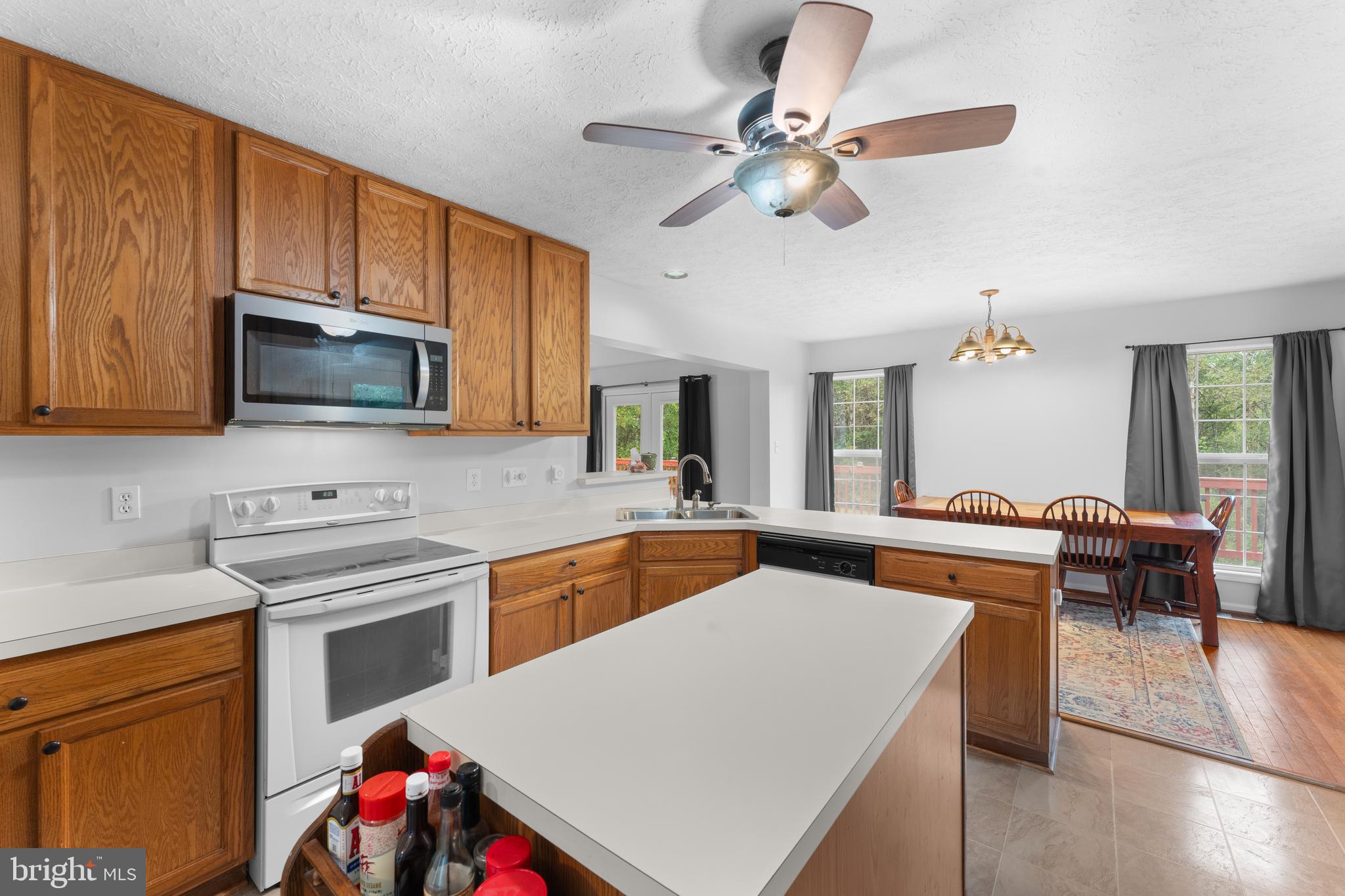 628 River Road Madison, VA 22727 - Photo 26 of 44 Brand new microwave