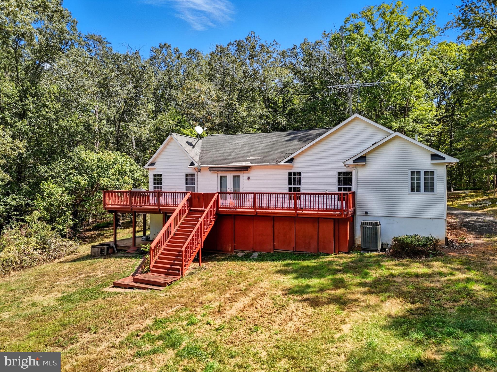 628 River Road Madison, VA 22727 - Photo 4 of 44 Expansive back deck!