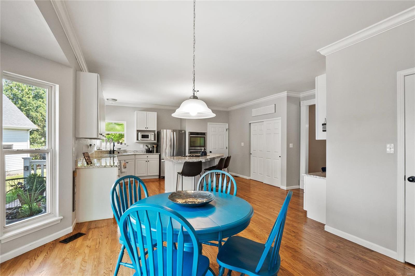 817 Castle Forest Court Ballwin, MO 63021 - Photo 15 of 68