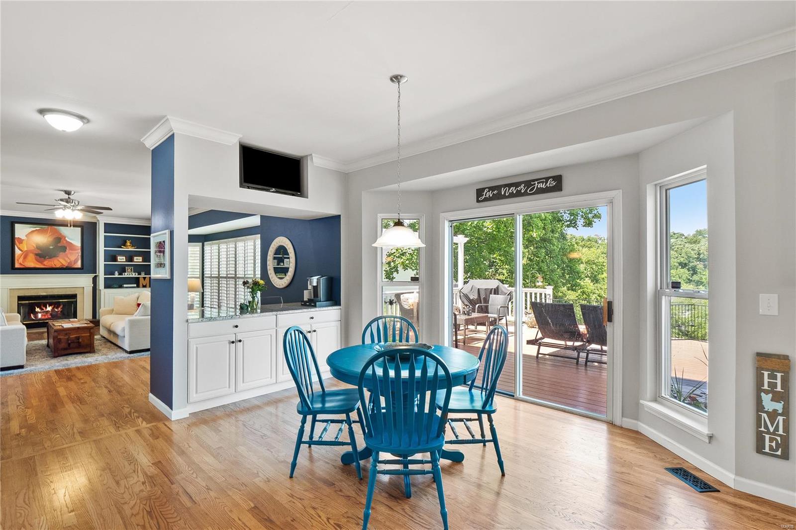 817 Castle Forest Court Ballwin, MO 63021 - Photo 17 of 68