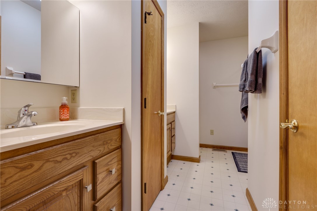 2697 Pennyroyal Road Springboro, OH 45342 - Photo 29 of 69