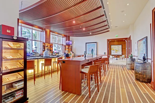 $650,000 | 3800 North Ocean Drive, Unit 505, Singer Island, FL 33404