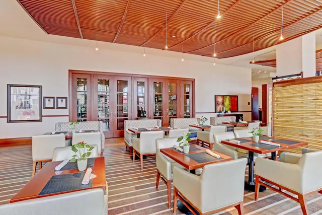 $650,000 | 3800 North Ocean Drive, Unit 505, Singer Island, FL 33404