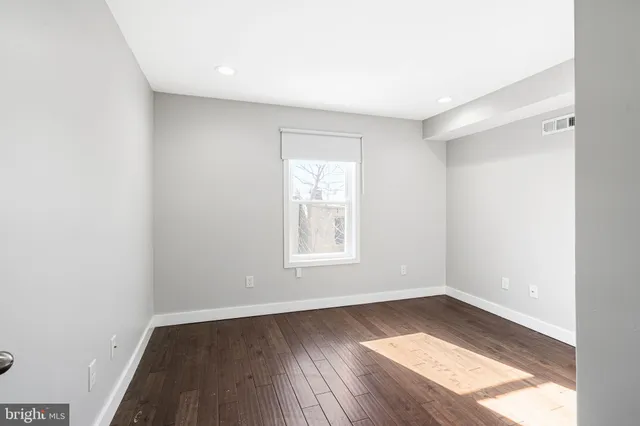 $3,000 | 2122 Sears Street, Philadelphia, PA 19146