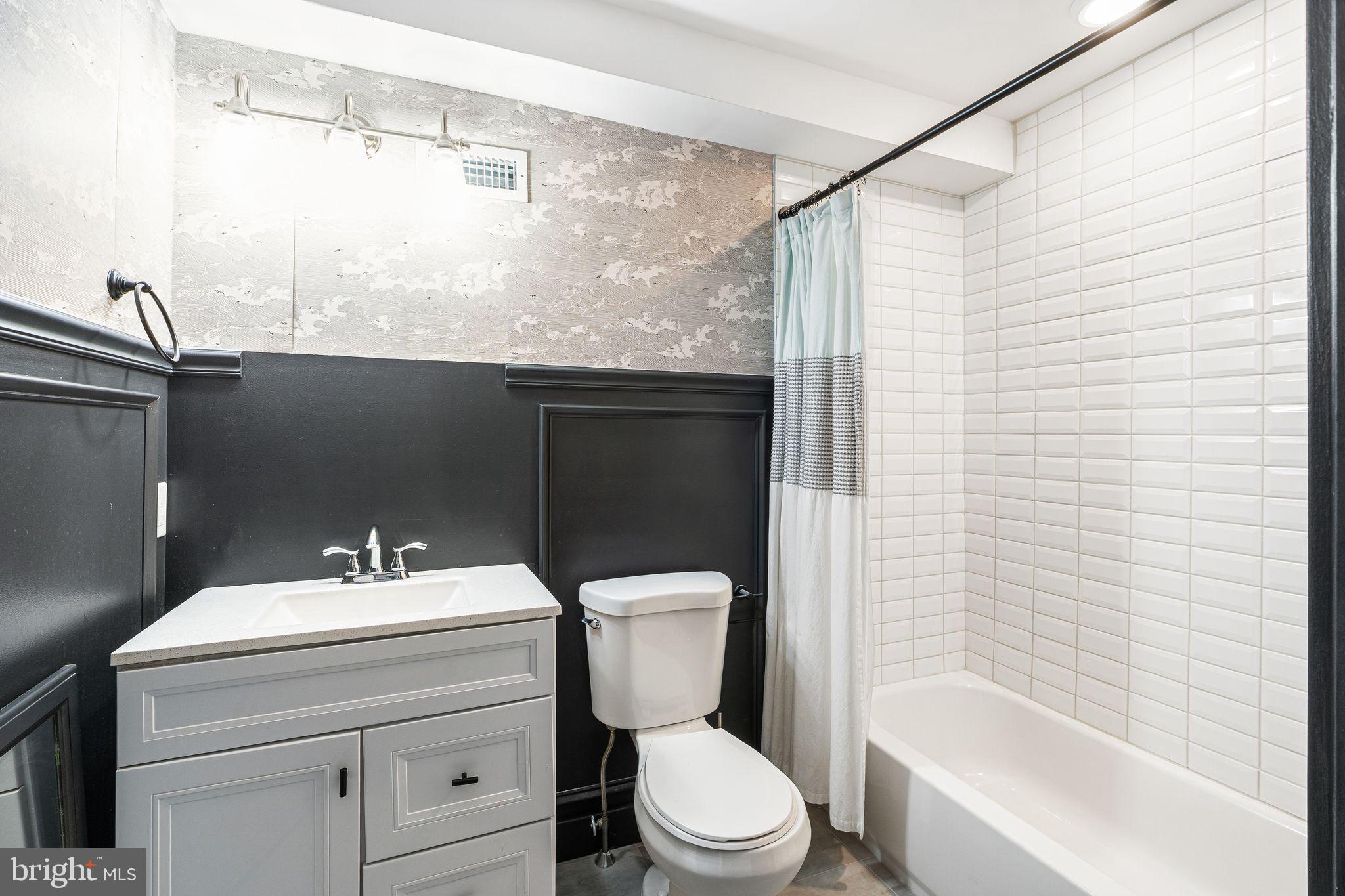 2122 Sears Street Philadelphia, PA 19146 - Photo 18 of 31