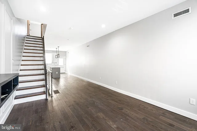 $3,000 | 2122 Sears Street, Philadelphia, PA 19146