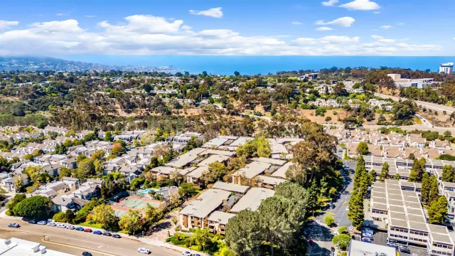 $849,000 | 8870 Villa La Jolla Drive, Unit 210, La Jolla, CA 92037