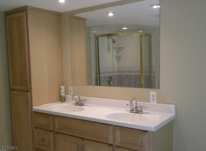 19 Crescent Road Wayne, NJ 07470 - Photo 15 of 16