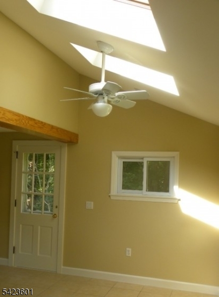 19 Crescent Road Wayne, NJ 07470 - Photo 8 of 16