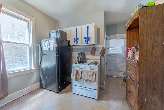 $300,000 | 1632 North Linder Avenue, Chicago, IL 60639