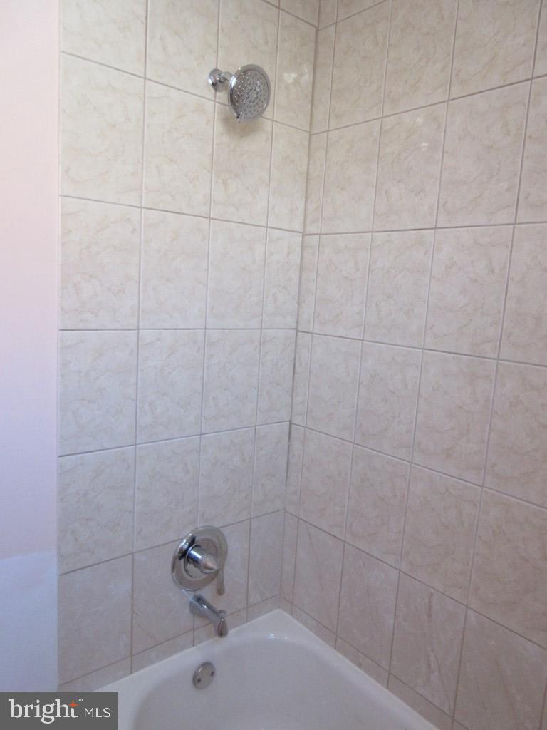 9255 Exeter Road Philadelphia, PA 19114 - Photo 19 of 30 Gallery Image 19