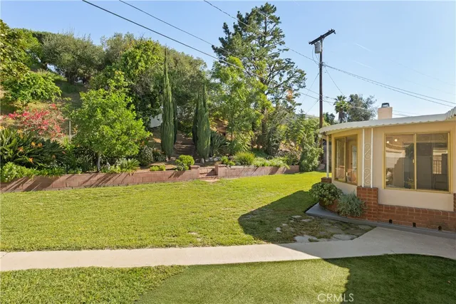 $1,249,000 | 2324 Harold Circle, Burbank, CA 91504