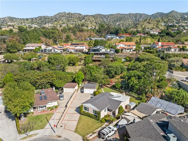 $1,249,000 | 2324 Harold Circle, Burbank, CA 91504