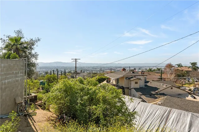 $1,249,000 | 2324 Harold Circle, Burbank, CA 91504