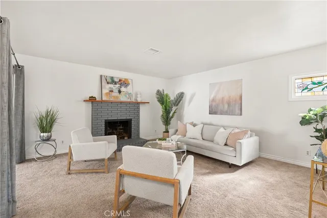$1,249,000 | 2324 Harold Circle, Burbank, CA 91504