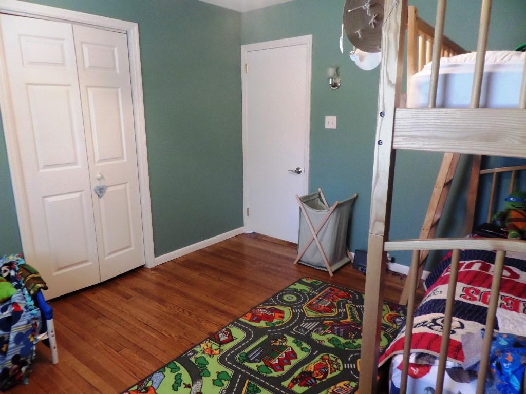 137 Georgia Avenue Oak Ridge, TN 37830 - Photo 18 of 30 Second Bedroom
