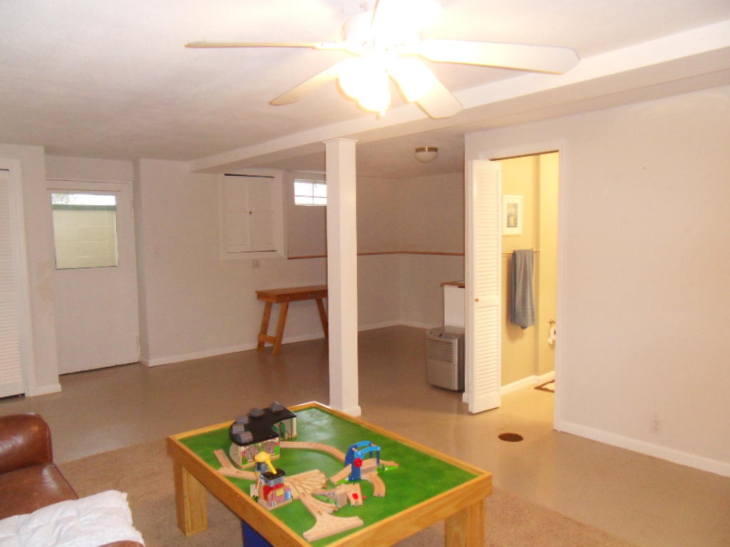 137 Georgia Avenue Oak Ridge, TN 37830 - Photo 22 of 30 Rec Room