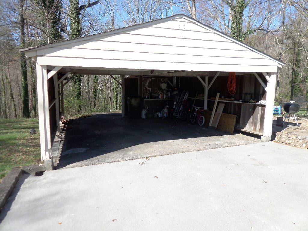 137 Georgia Avenue Oak Ridge, TN 37830 - Photo 28 of 30 Carport
