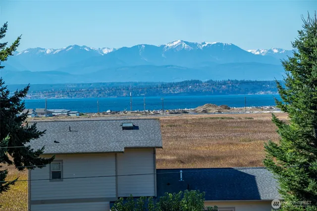 $95,000 | 0 Fletcher Place, Coupeville, WA 98239