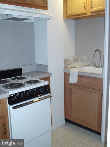 Apartment Kitchen
