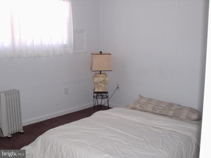 7791 West Shore Road Pasadena, MD 21122 - Photo 8 of 18 Apartment Bedroom