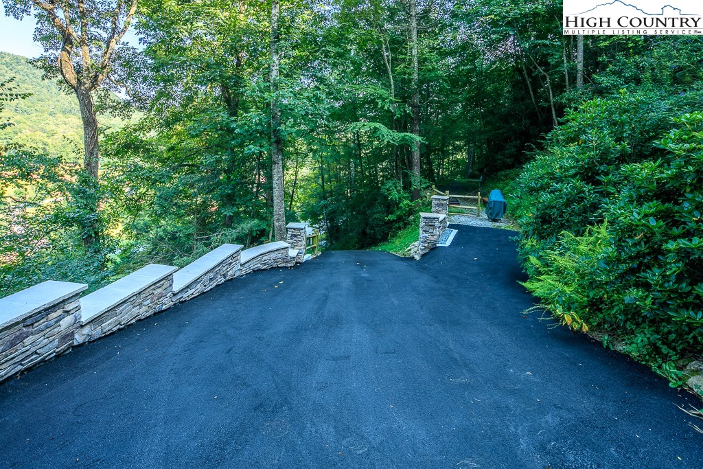 2177 Broadstone Road Banner Elk, NC 28604 - Photo 33 of 35 Gallery Image 33