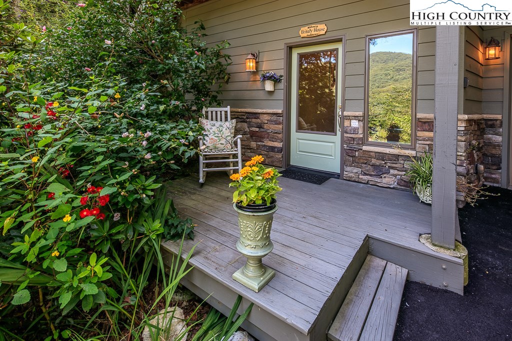 2177 Broadstone Road Banner Elk, NC 28604 - Photo 4 of 35 Gallery Image 4