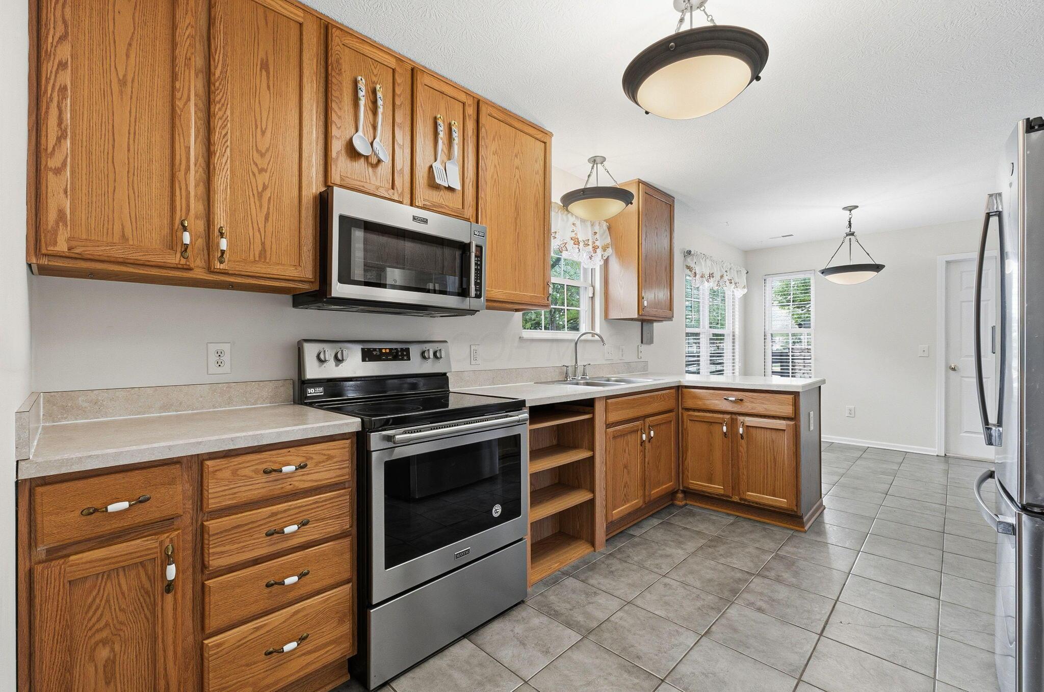 5183 Baker Ridge Drive Columbus, OH 43228 - Photo 12 of 39