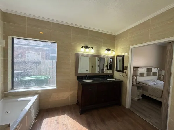$349,500 | 14610 Cobre Valley Drive, Houston, TX 77062
