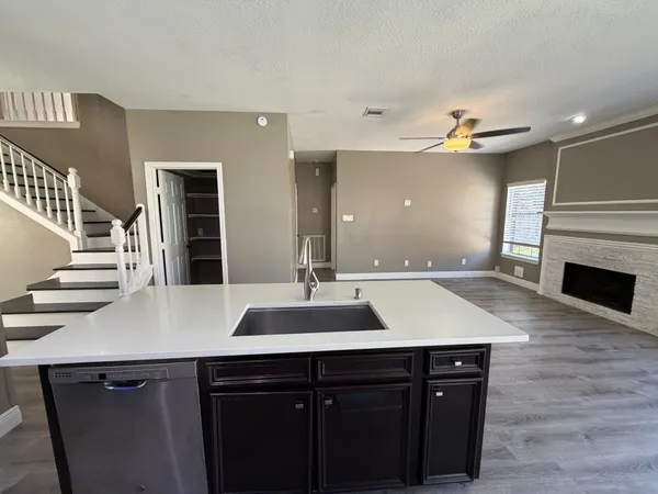 $349,500 | 14610 Cobre Valley Drive, Houston, TX 77062