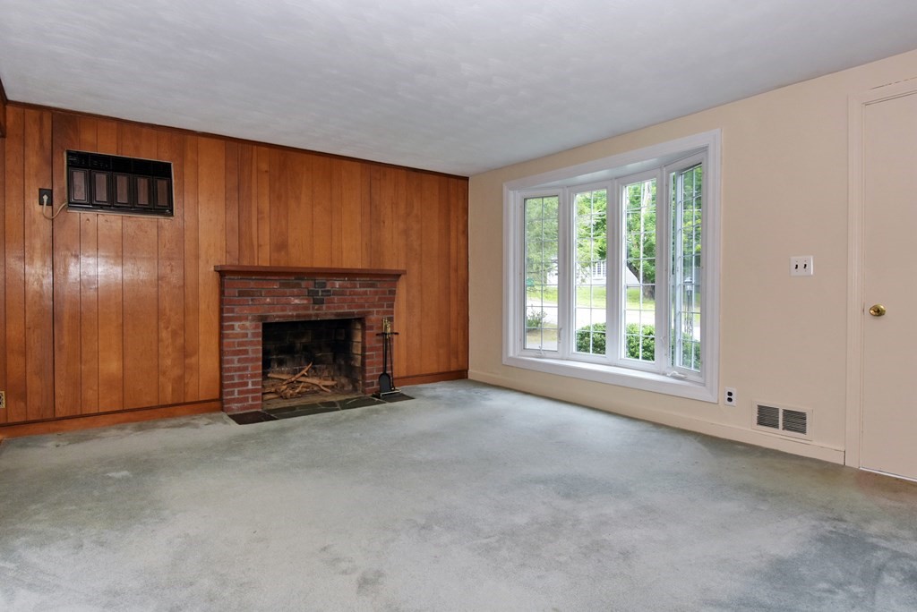 22 Indian Spring Road Ashland, MA 01721 - Photo 11 of 29