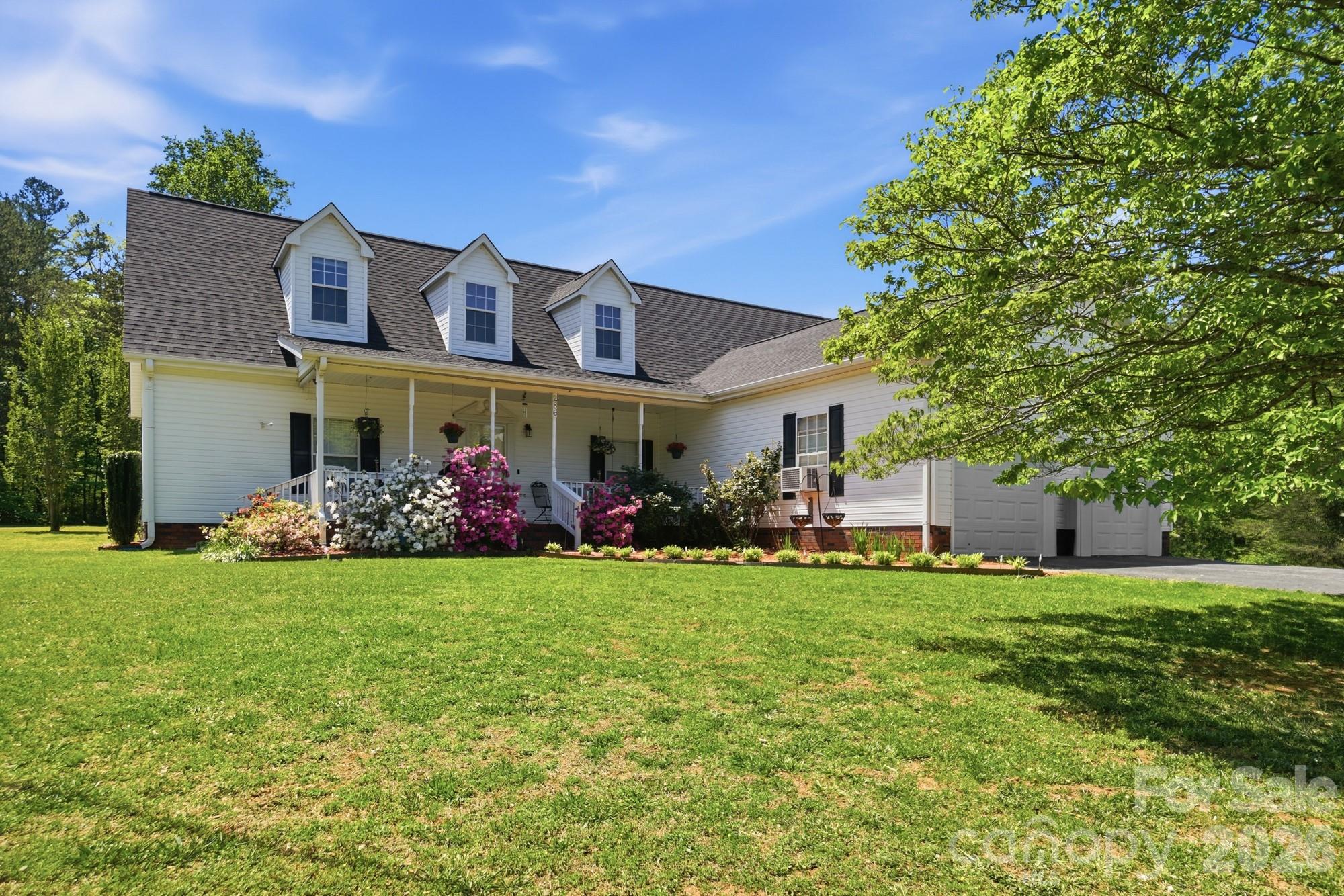 286 Battleground Road Kings Mountain, NC 28086 - Photo 2 of 47