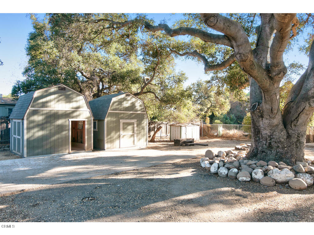 564 Burnham Road Oak View, CA 93022 - Photo 28 of 37 a view of a outdoor space