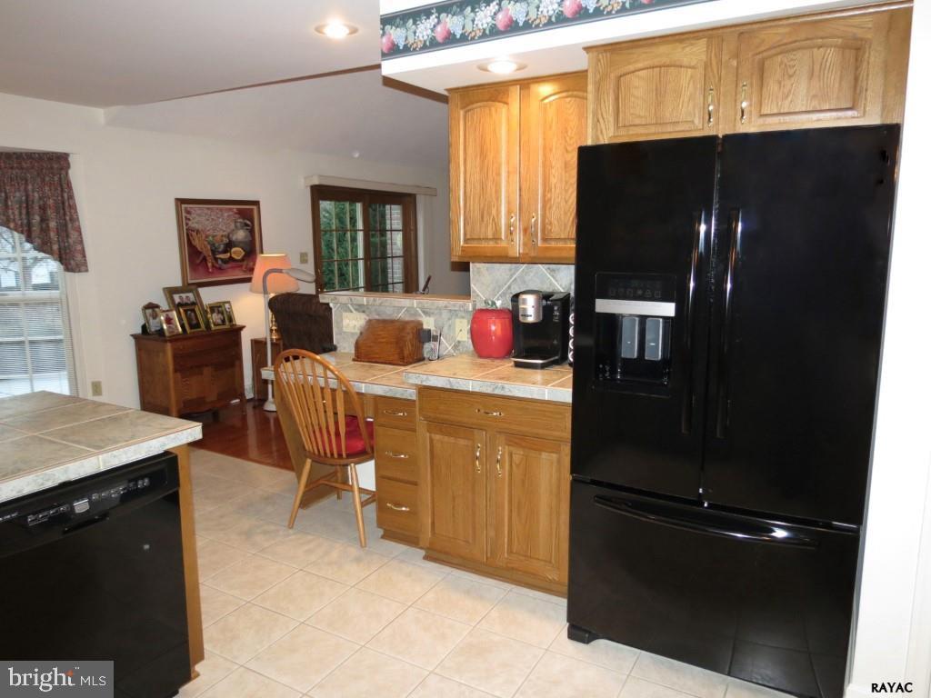 3680 Cheltenham Road York, PA 17402 - Photo 12 of 36 Gallery Image 12