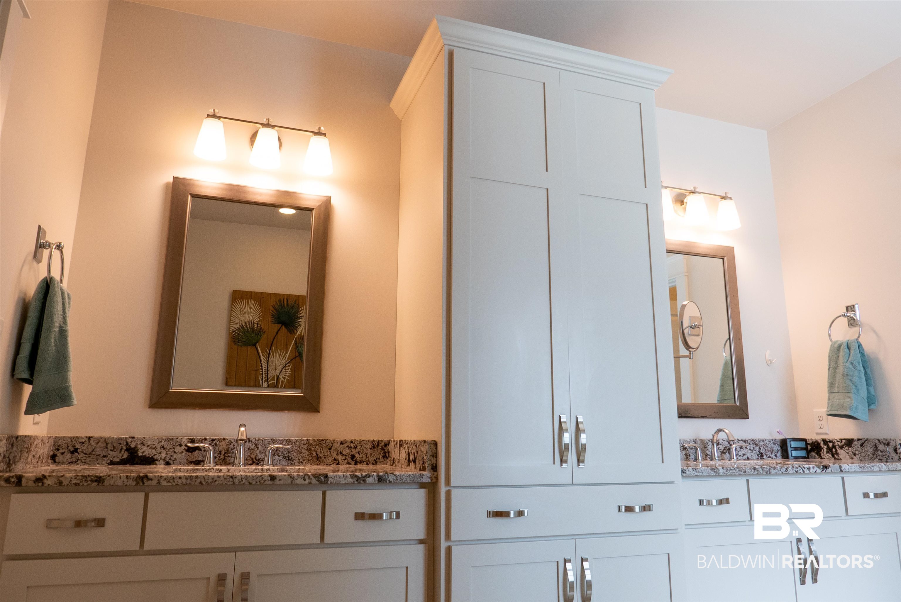 6684 Garrison Drive Daphne, AL 36527 - Photo 11 of 35 Bathroom featuring vanity