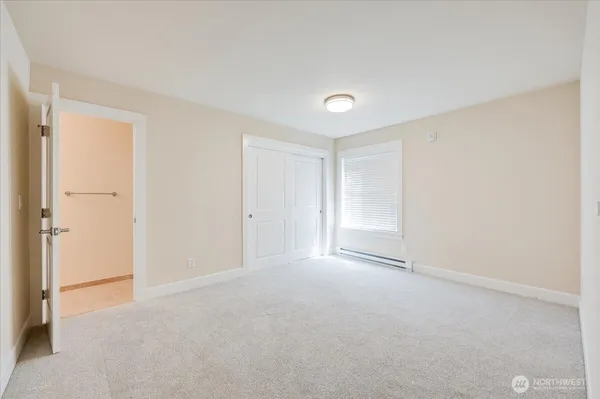 $399,950 | 14600 Northeast 32nd Street, Unit I16, Bellevue, WA 98007