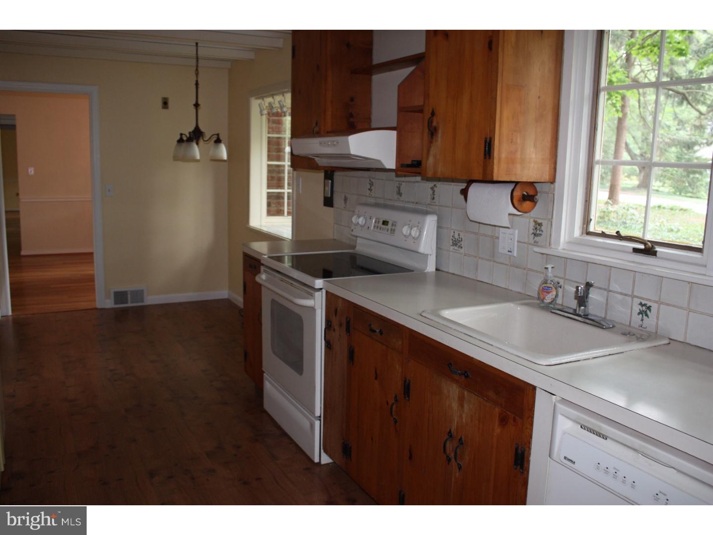 81 Steeplechase Road Devon, PA 19333 - Photo 8 of 24