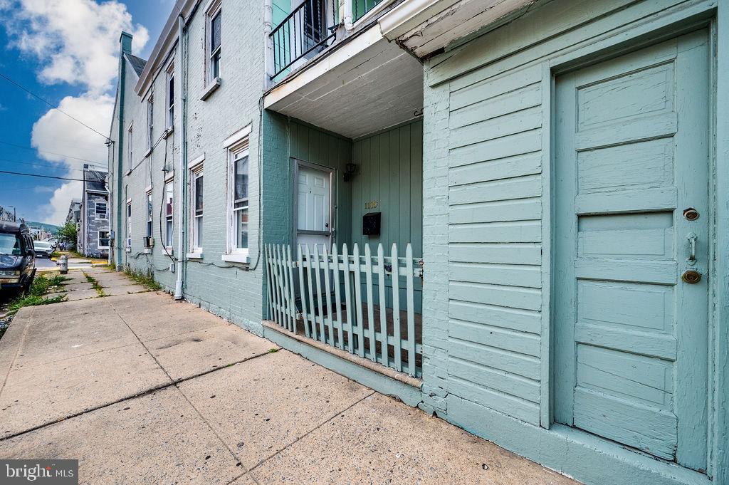 1115 Douglass Street Reading, PA 19604 - Photo 3 of 4