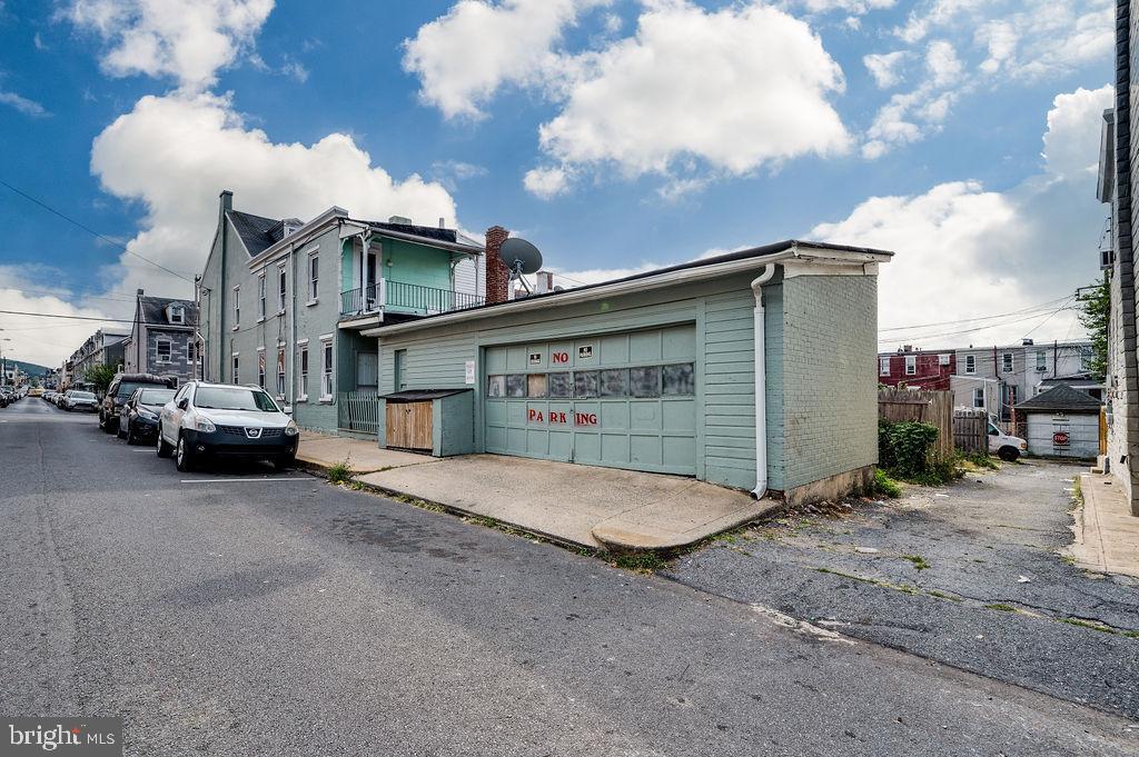 1115 Douglass Street Reading, PA 19604 - Photo 4 of 4