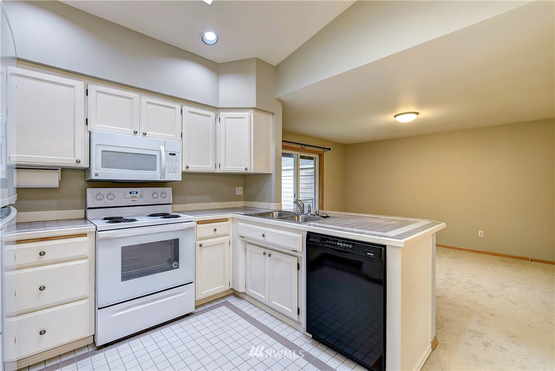 521 Logan Road Lynnwood, WA 98036 - Photo 19 of 40 Gallery Image 19