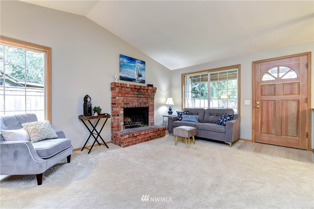 521 Logan Road Lynnwood, WA 98036 - Photo 9 of 40 Gallery Image 9