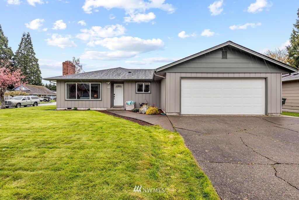 4634 Merlin Street Longview, WA 98632 - Photo 1 of 26 Gallery Image 1