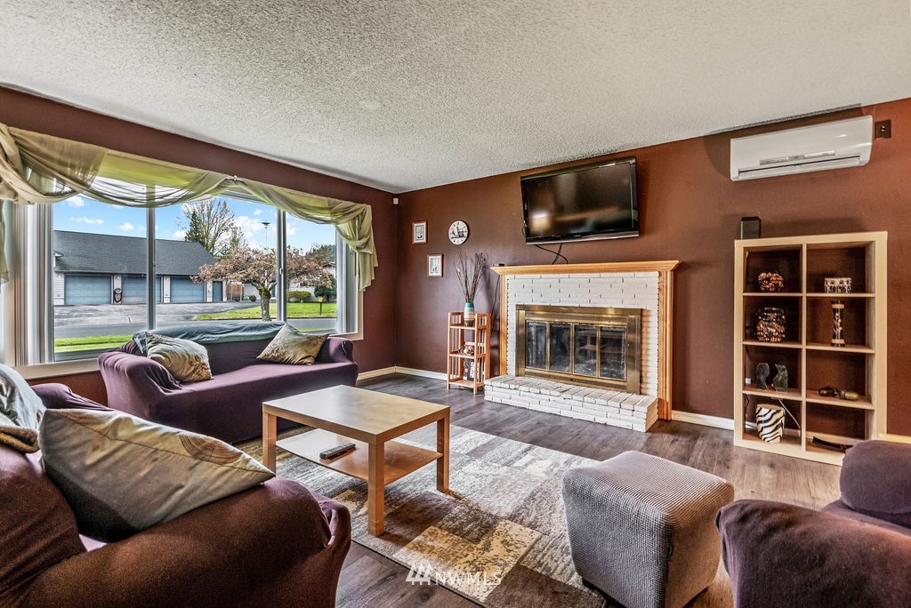 4634 Merlin Street Longview, WA 98632 - Photo 11 of 26 Gallery Image 11