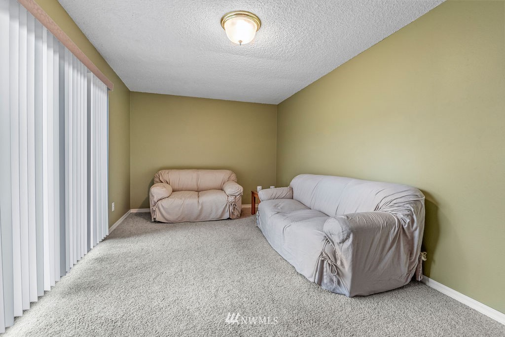 4634 Merlin Street Longview, WA 98632 - Photo 12 of 26 Gallery Image 12