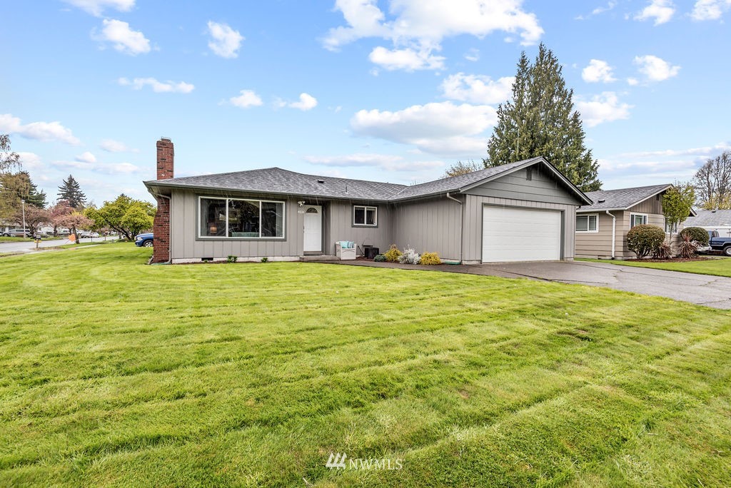 4634 Merlin Street Longview, WA 98632 - Photo 3 of 26 Gallery Image 3