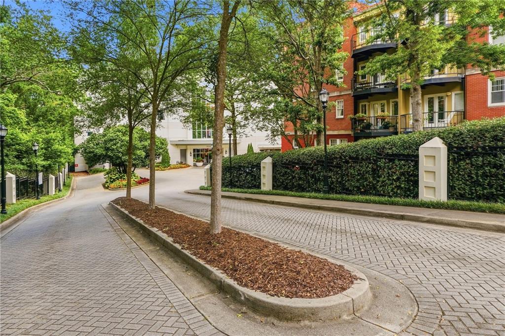 2828 Peachtree Road Northwest, Unit 801 Atlanta, GA 30305 - Photo 49 of 61