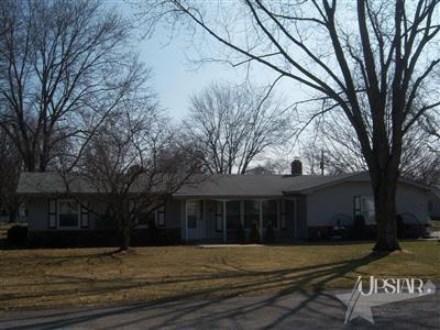 407 James Street Butler, IN 46721 - Photo 1 of 22